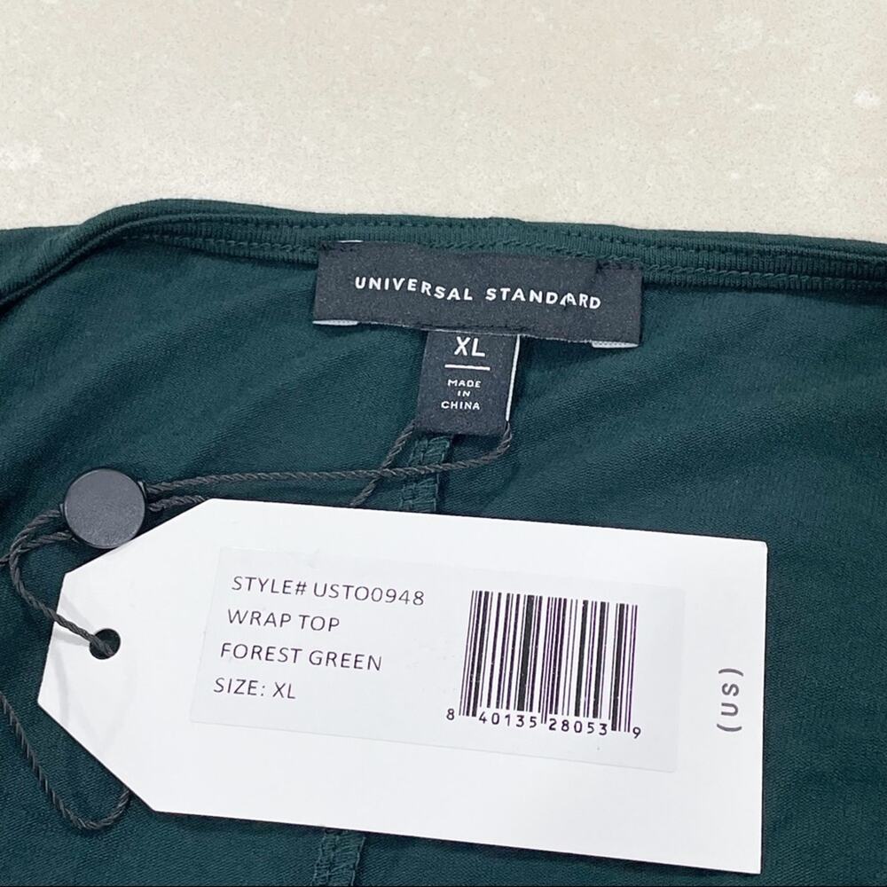 NWT Universal Standard Liquid Jersey Two-Way Cross Wrap Top Green XL 26 38 - Picture 8 of 9